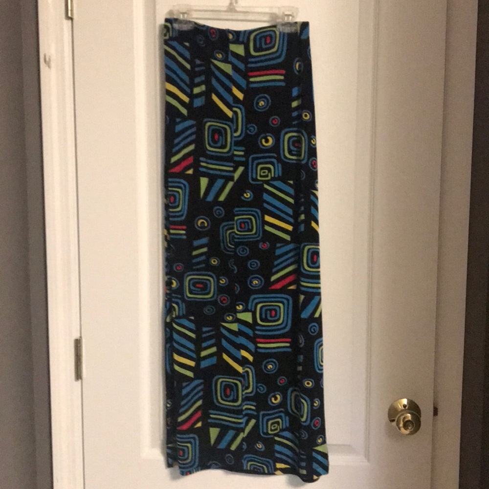 patterned maxi skirt